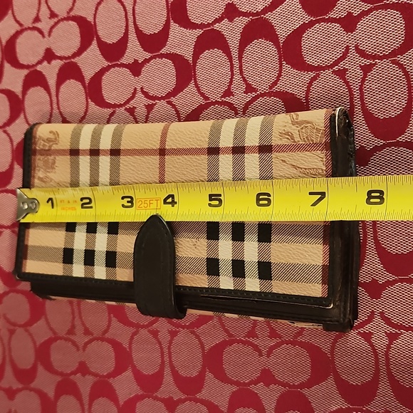 Used Burberry wallet - Picture 12 of 12